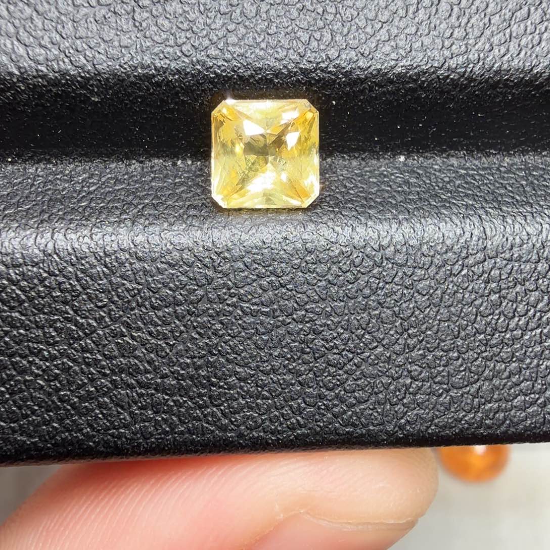 彩色蓝宝石裸石1.15ct