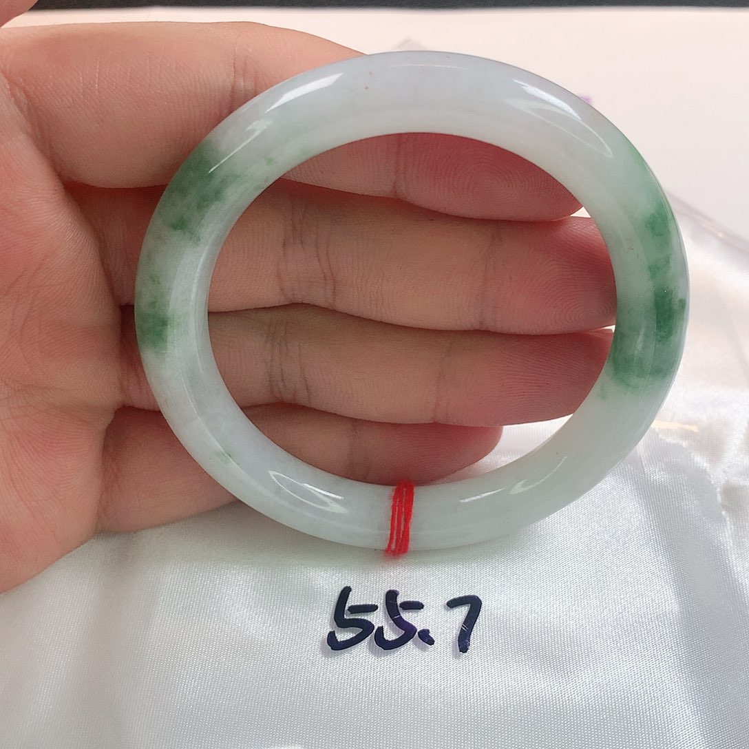翡翠未镶嵌手镯（圆镯）370号
