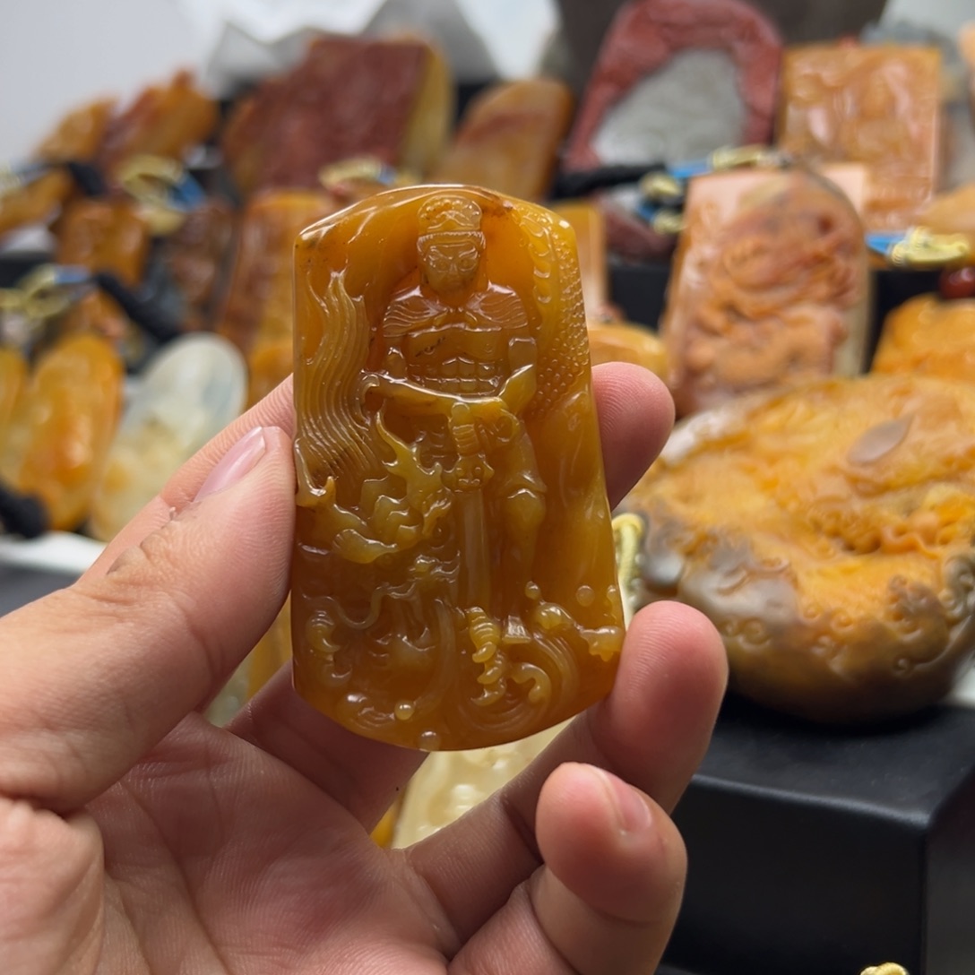 石英质玉（黄龙玉）未镶嵌hly