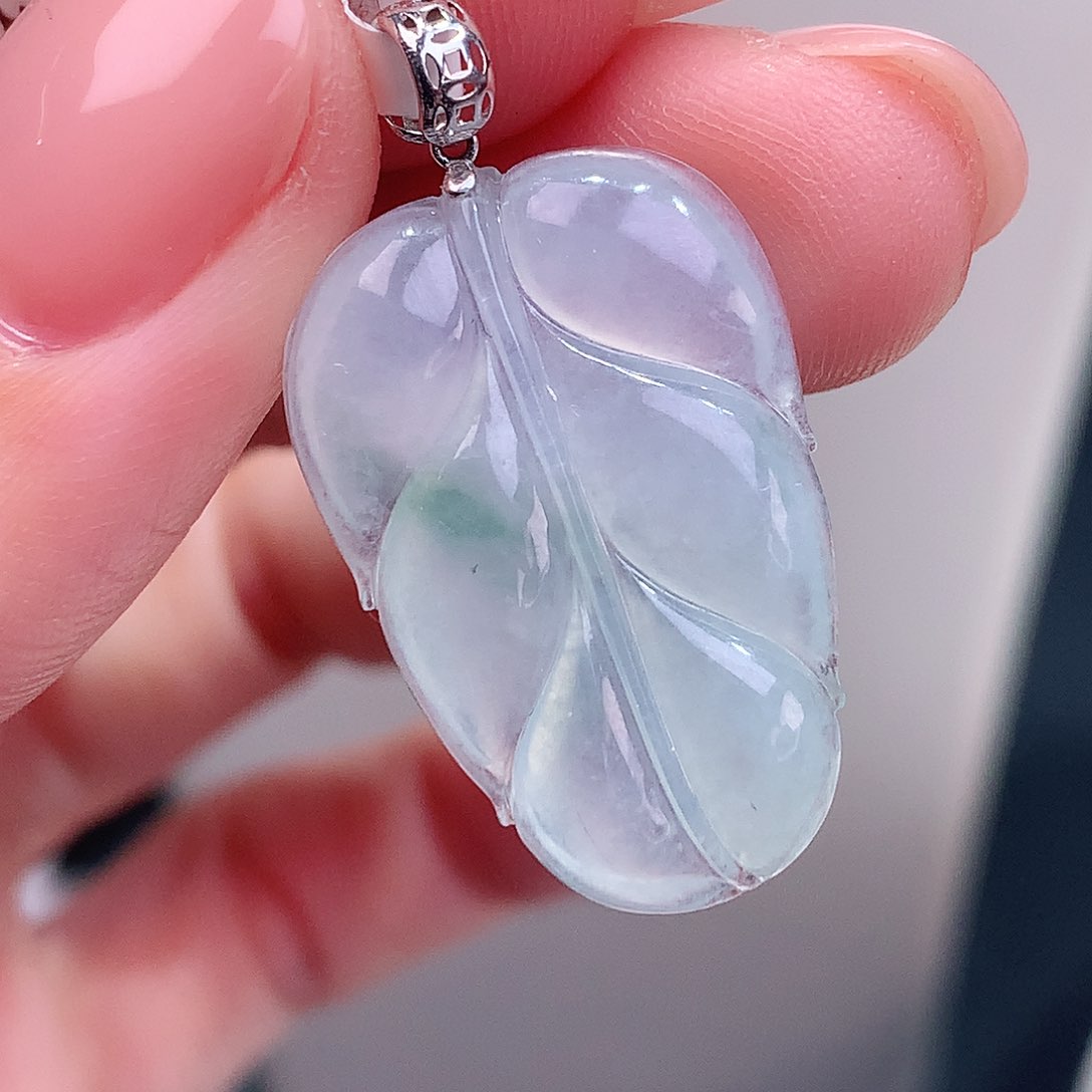 颈饰18K金镶嵌翡翠开播福利