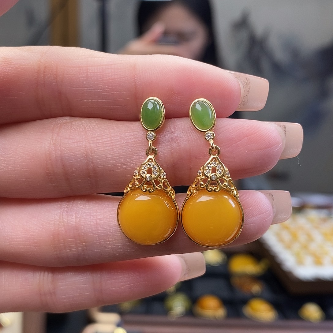 琥珀未镶嵌裸石成品