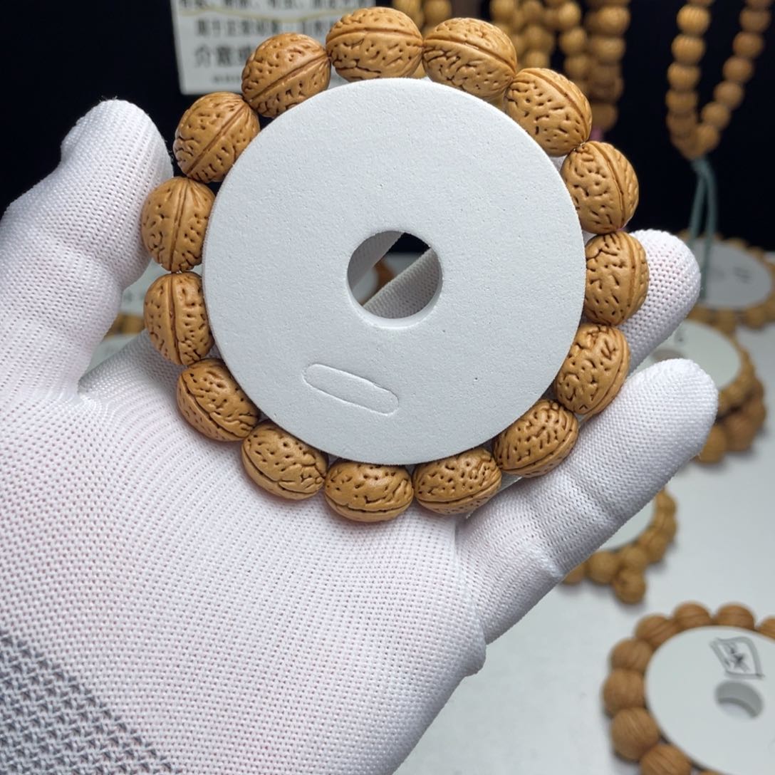 桃核手串13+ 麦穗纹钱袋子