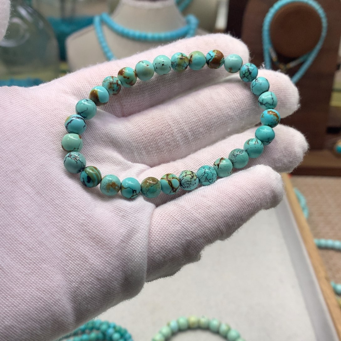 绿松石配饰未镶嵌