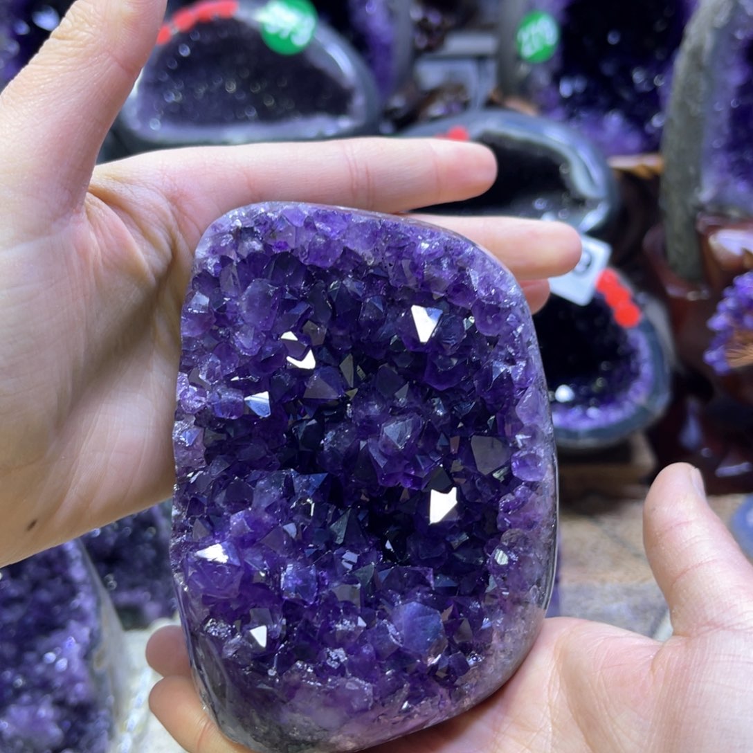 紫晶摆件未镶嵌紫水晶