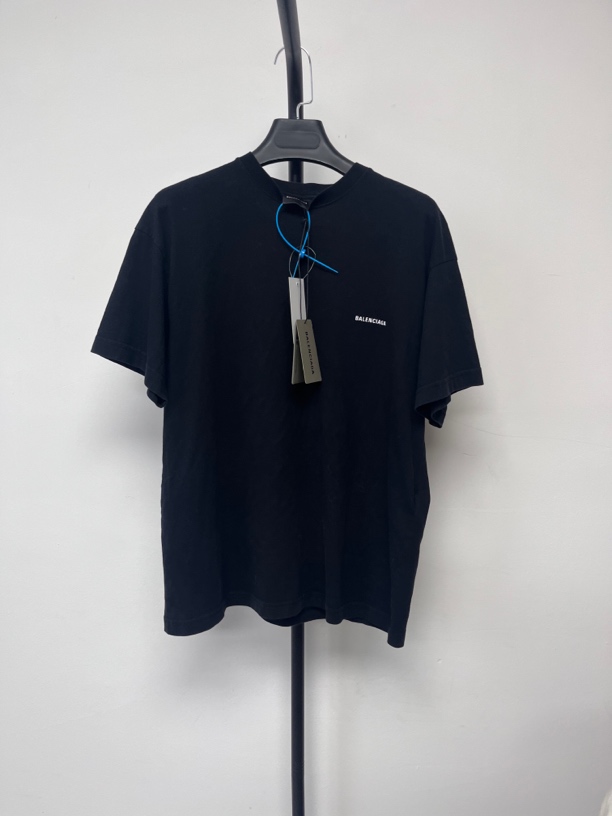 未使用 Balenciaga/巴黎世家 纯色字母印花休闲圆领短袖 JM 00094