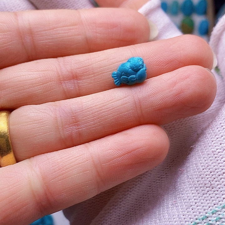 绿松石未镶嵌颈饰