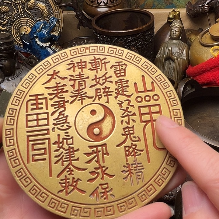 精美铜器批发档口