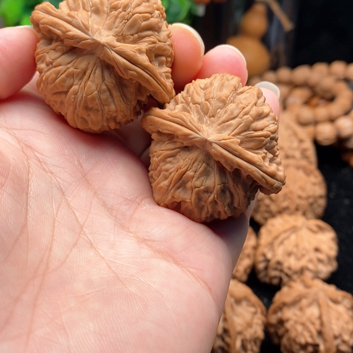 文玩核桃把件42白狮子