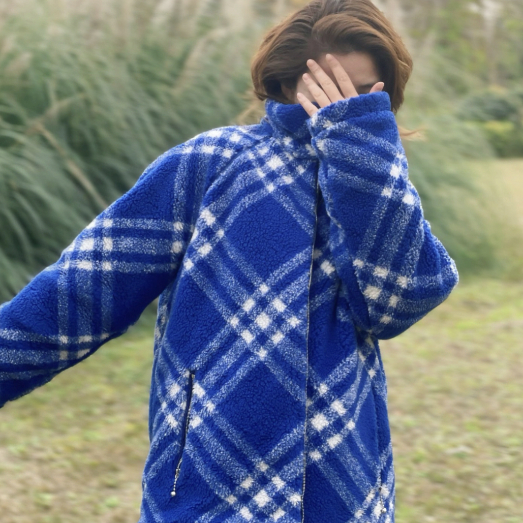 99新 BURBERRY/博柏利 蓝色格纹外套/48码/C01575