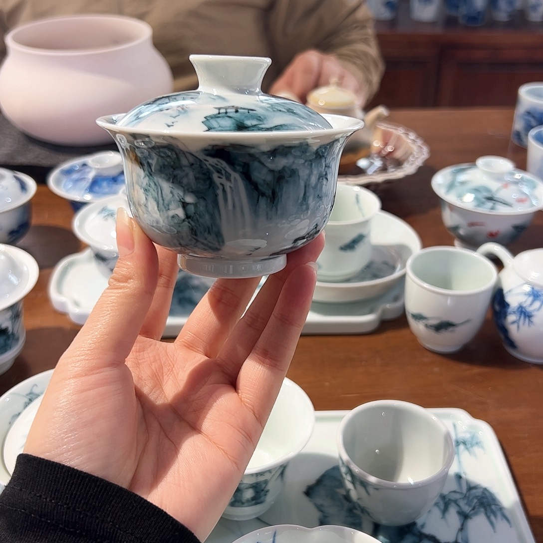 S***l青花手绘山水盖碗