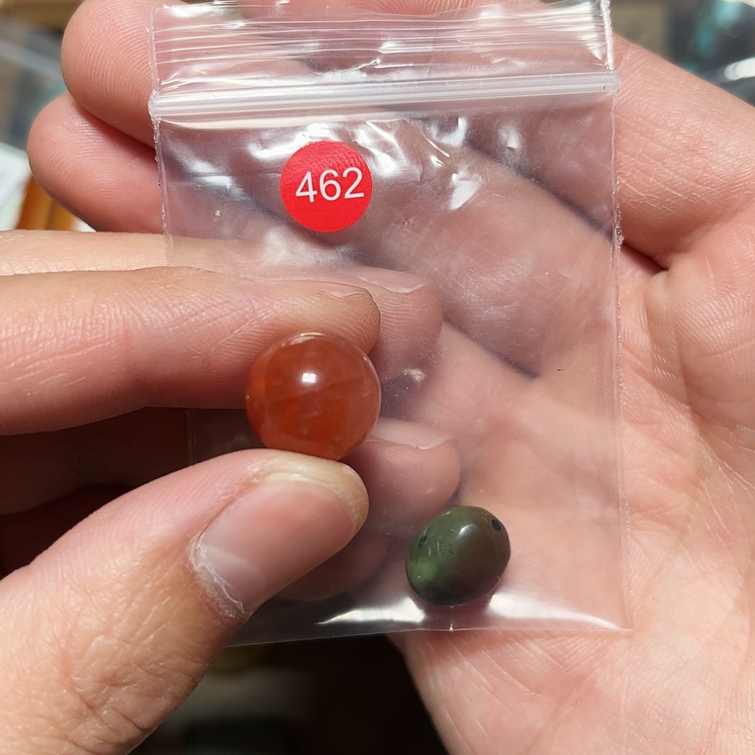 油***瓶南红玛瑙未镶嵌珠宝奇石