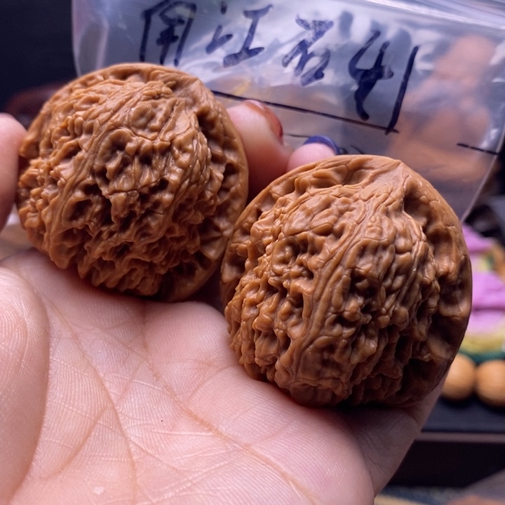 文玩核桃吊坠南江石