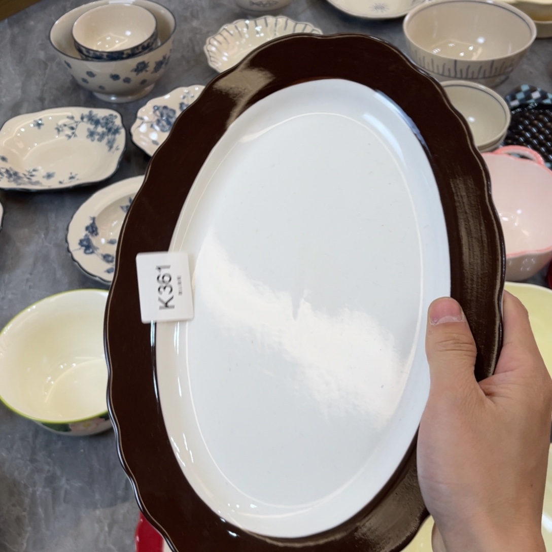 陶瓷微瑕餐具介意勿拍，满18飞！