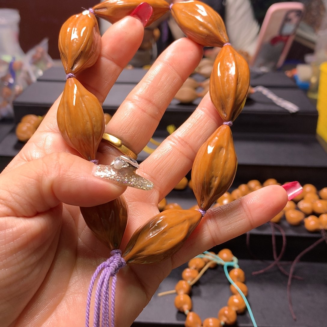 橄榄核手串/手链@*后三花手串