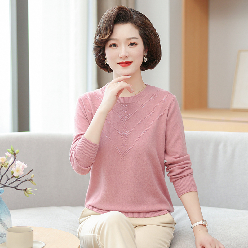 妈妈秋冬毛衣纯色百搭遮肚显瘦中老年女装针织打底衫圆领薄款大码