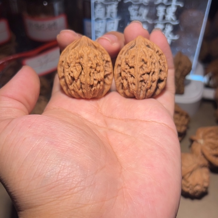 吊坠文玩核桃望月手捻全品一般对