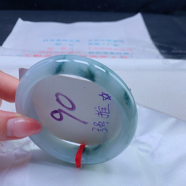 翡翠手镯未镶嵌5960606060