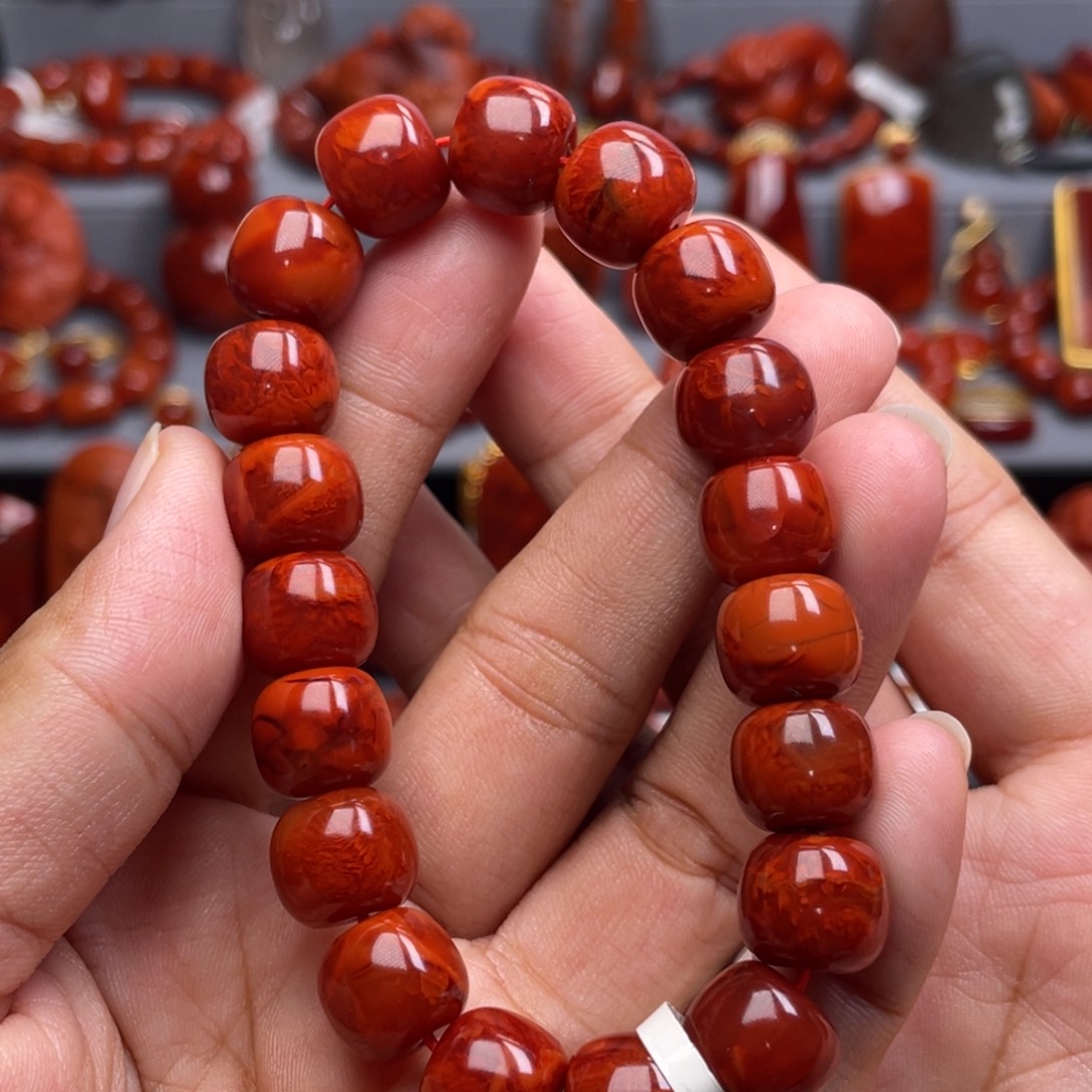 南红玛瑙未镶嵌珠宝奇石