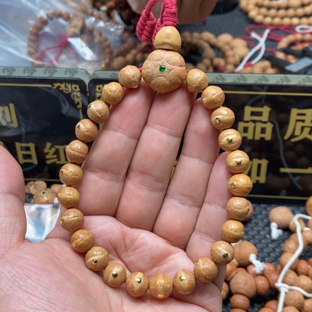 凤眼菩提吊坠1.0金钉手串