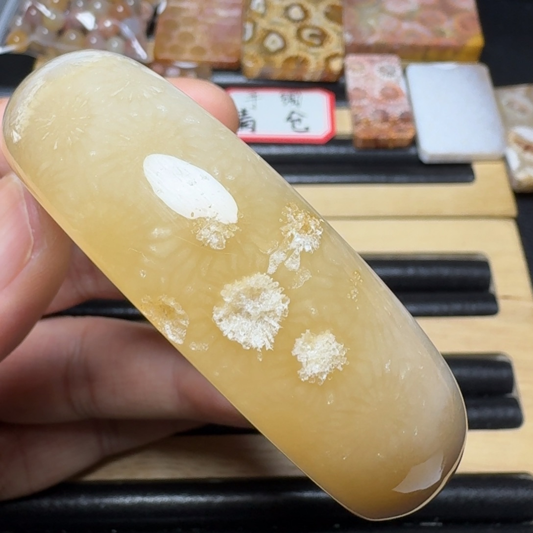 硅化玉纯天然色有机玉石未镶嵌58圈口