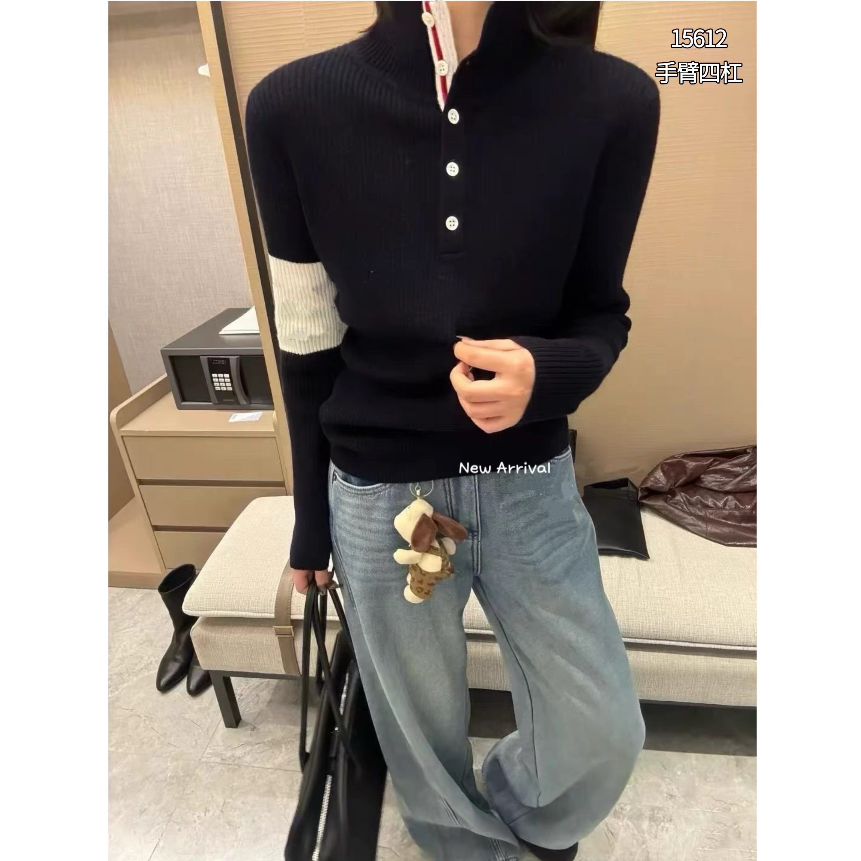 15612（部分无水洗唛，介意慎拍）WANGDAN新款小立领针织长袖