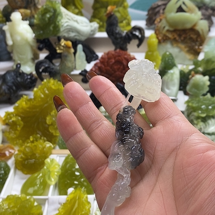 蛇纹石玉未镶嵌手把件