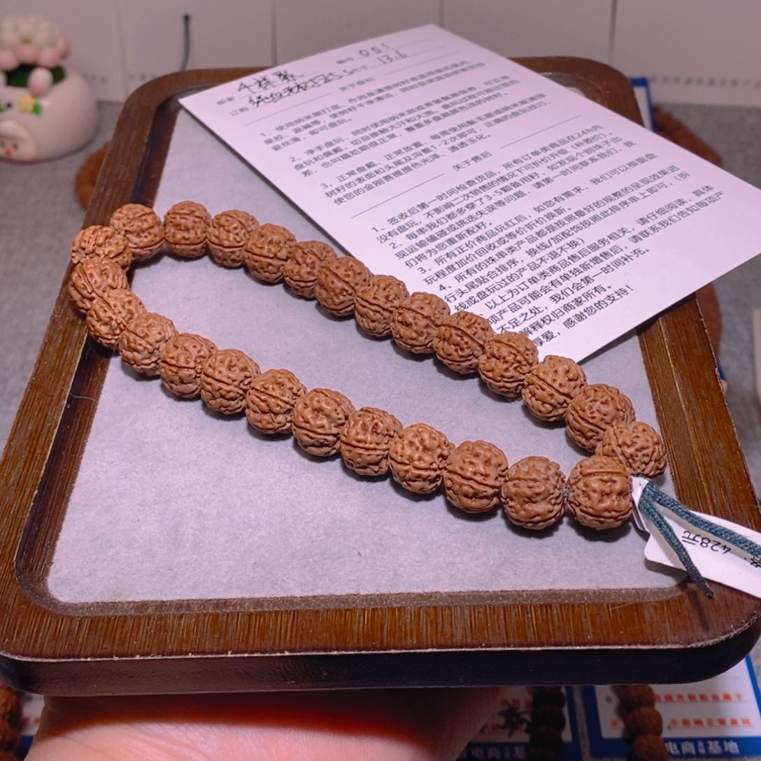 金刚菩提手串千*聚001纯血老树王5s 手持13.6