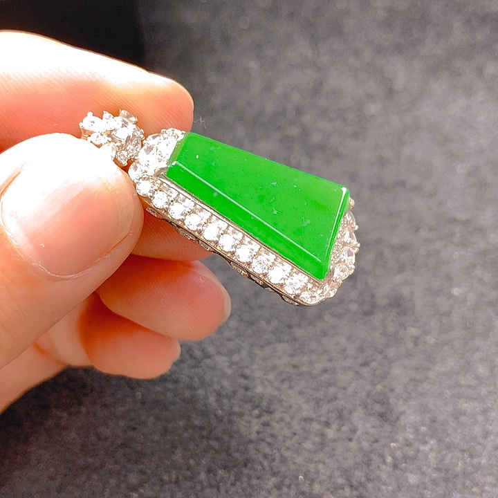 【闪购商品】翡翠银S925镶嵌颈饰翡翠