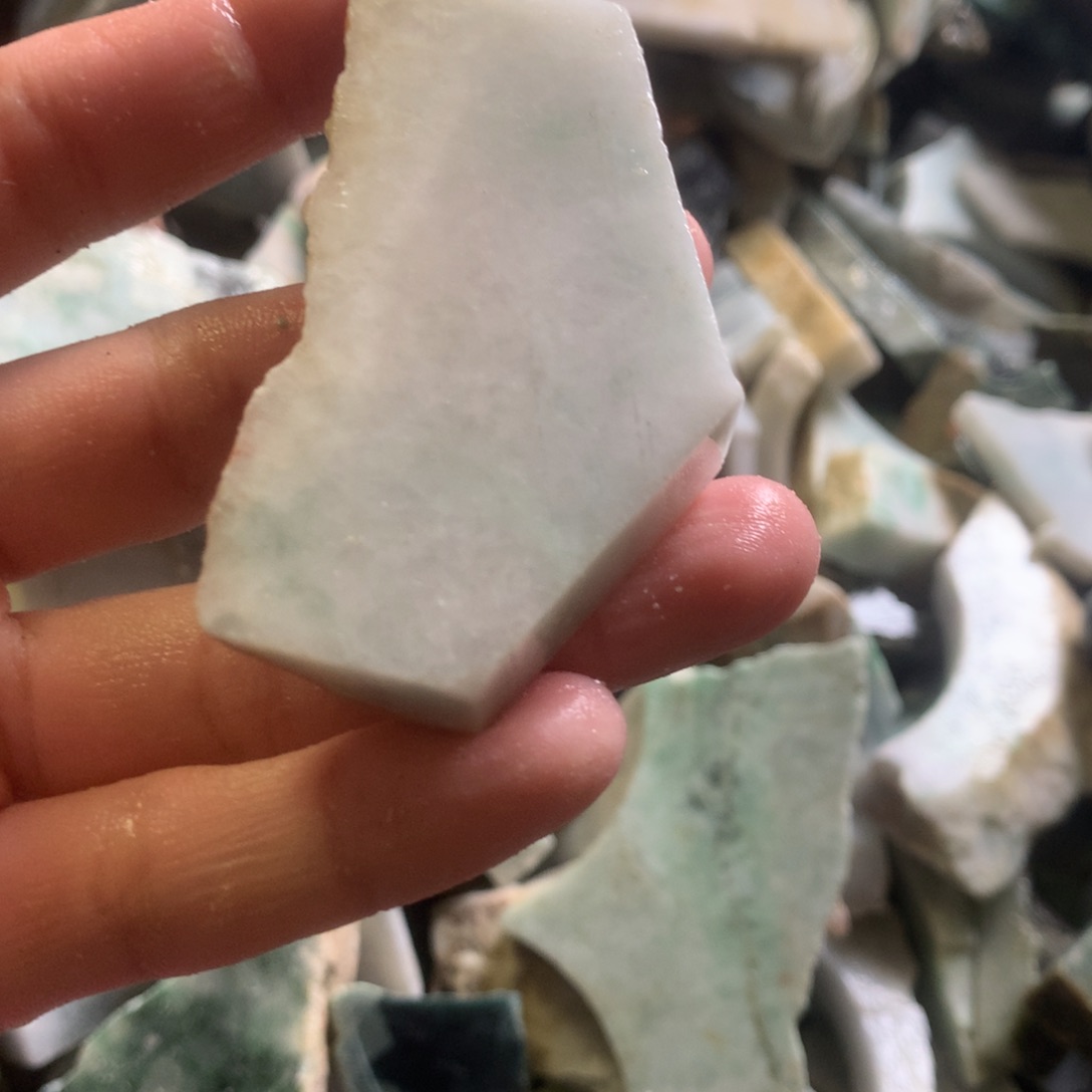 翡翠颈饰未镶嵌缅甸翡翠