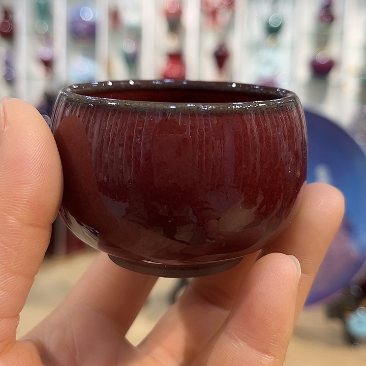 2只钧瓷杯子和一个小