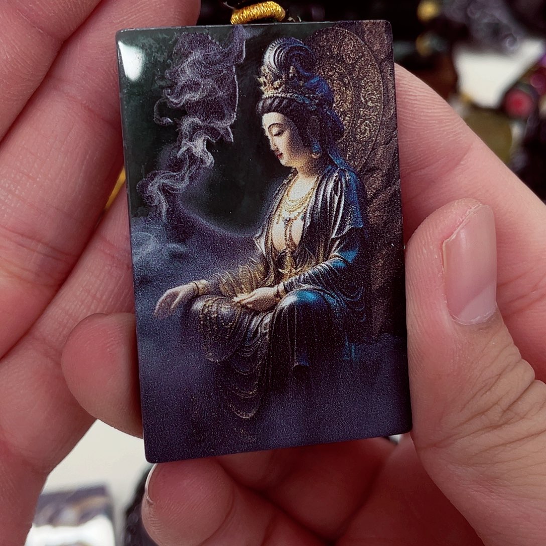 翡翠未镶嵌颈饰先鉴后发一物一证