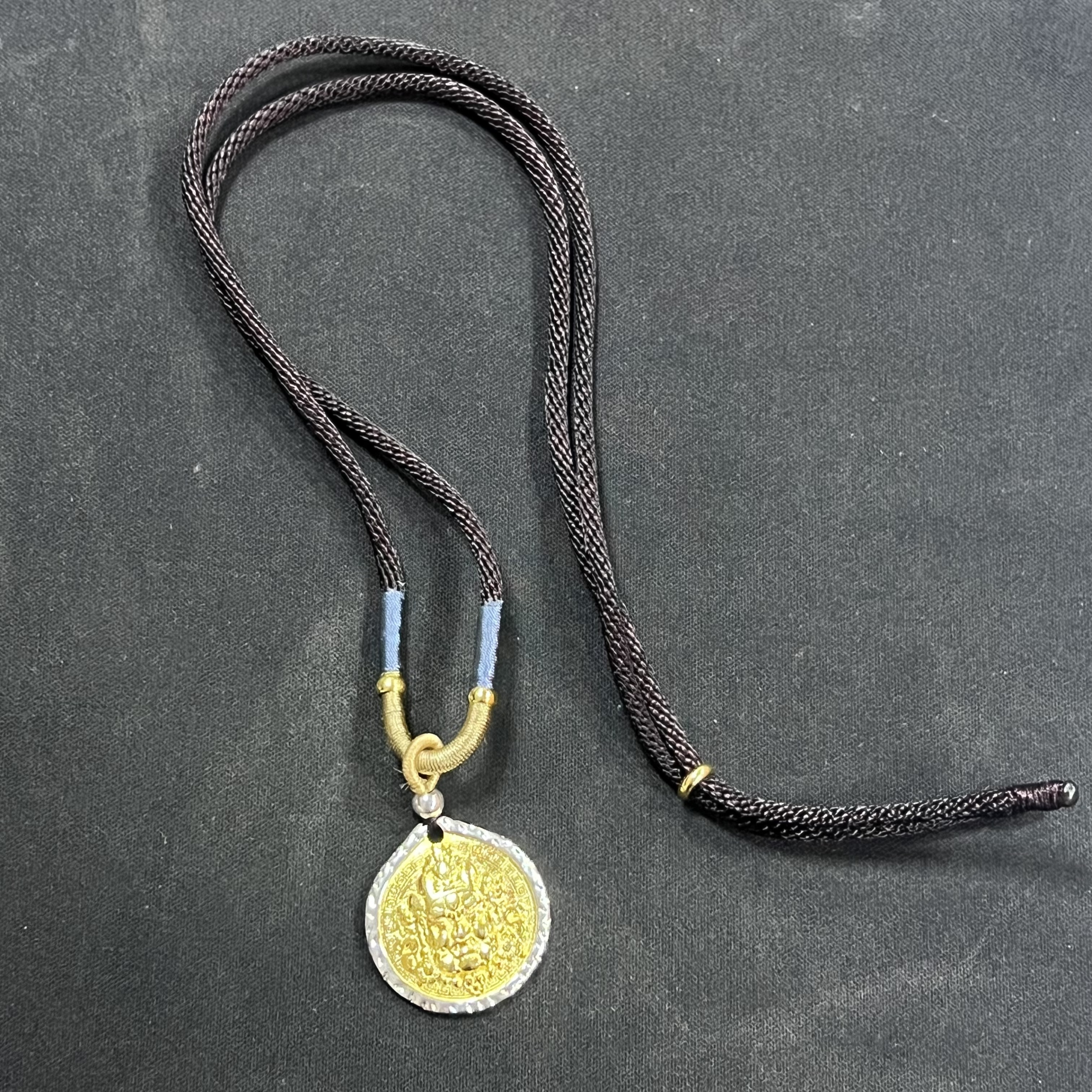 YZ005分色黄财神精品项链  精品银色项链（无礼盒）