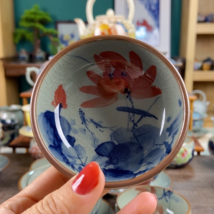 瓷片手工制作工艺精湛等