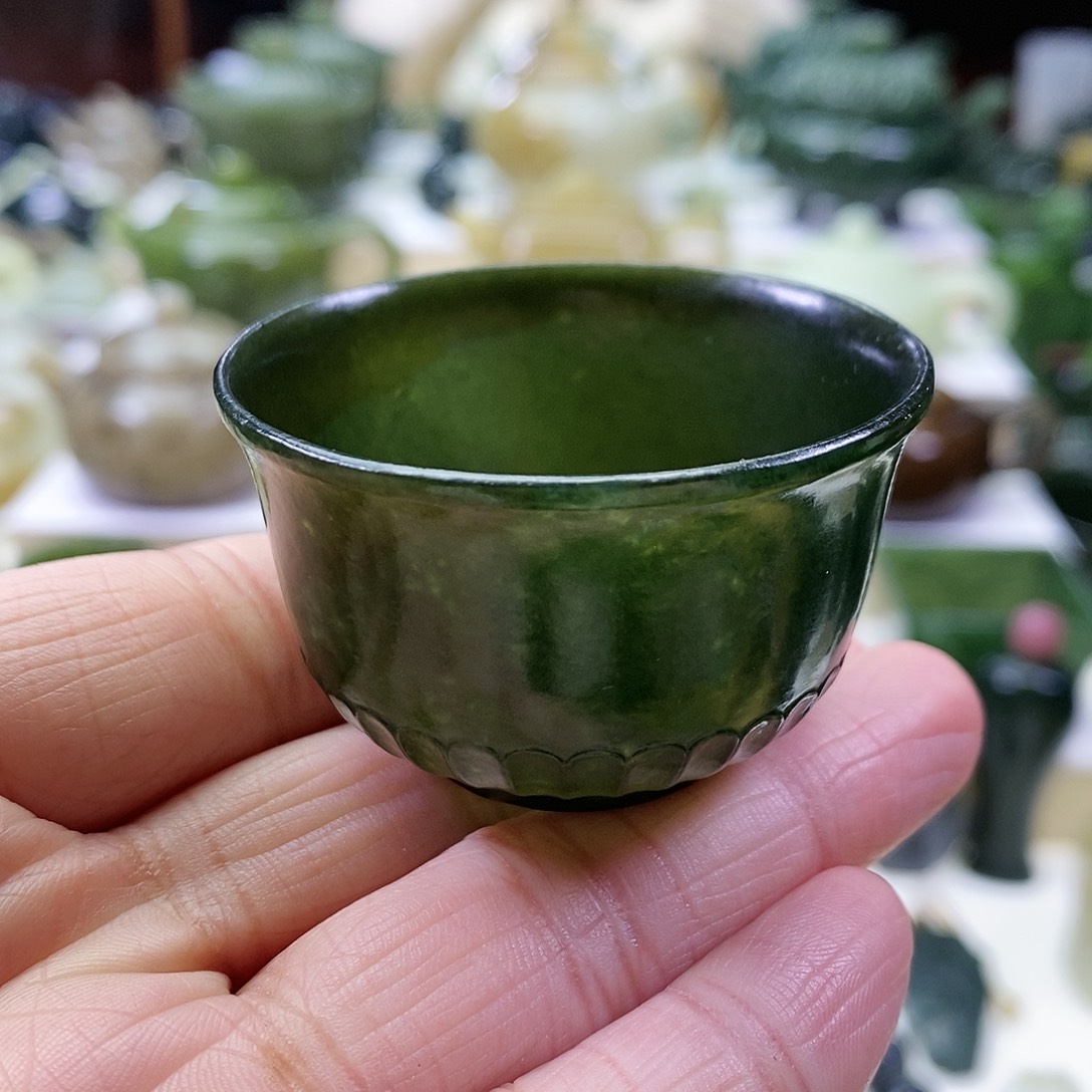 和田玉茶杯未镶嵌