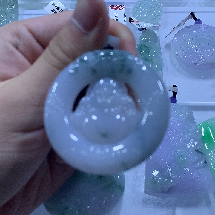 翡翠未镶嵌颈饰天然翡翠A货吊坠