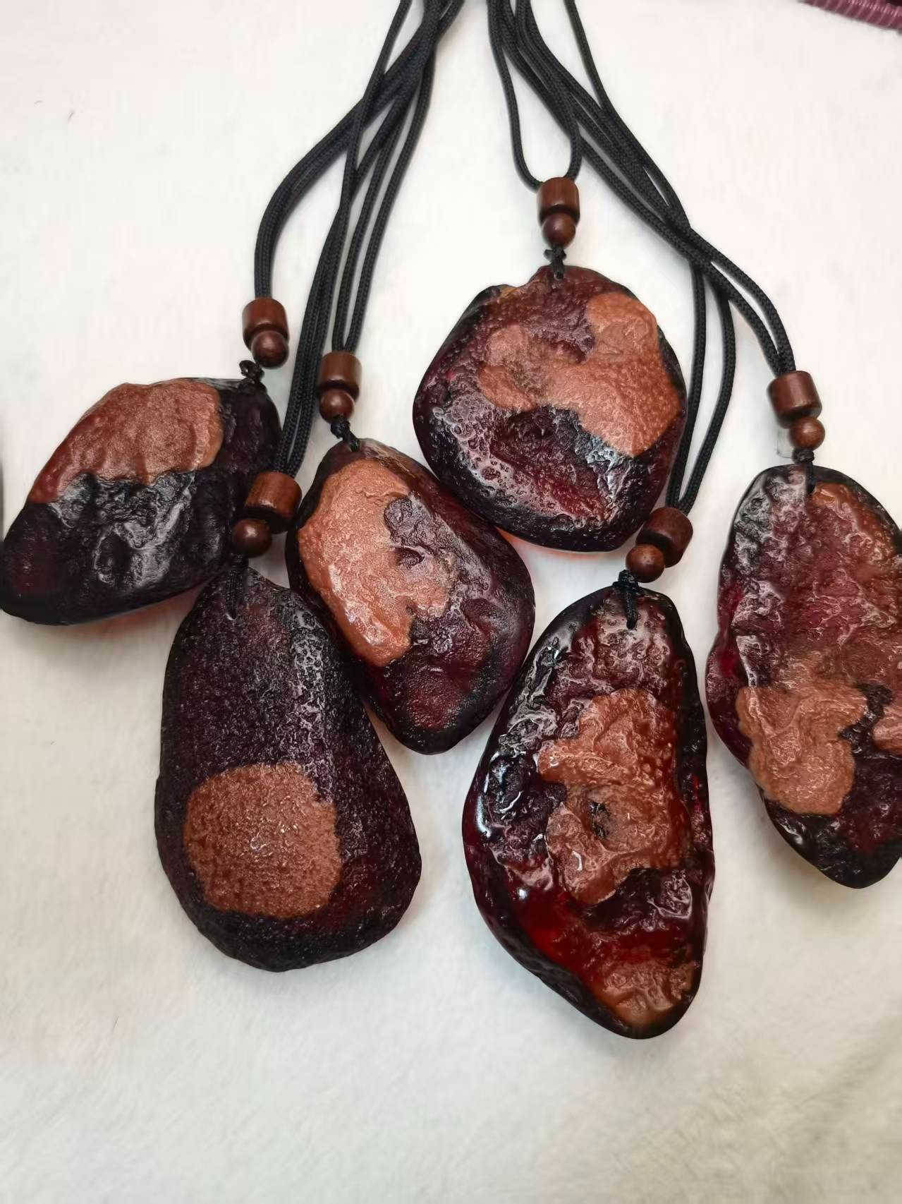  SC-510 血药珀不规则形状吊坠