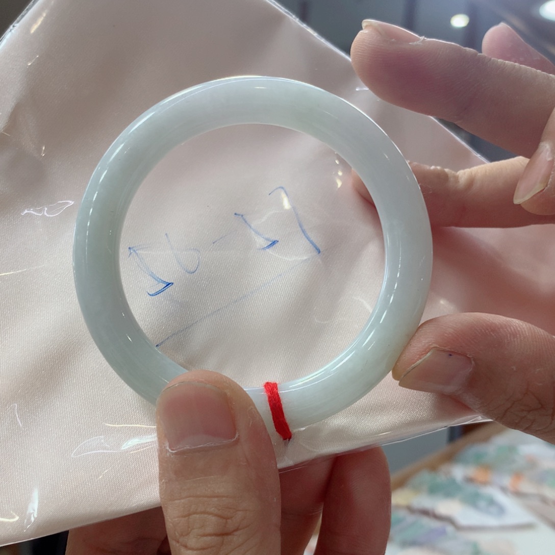 翡翠手镯未镶嵌买断