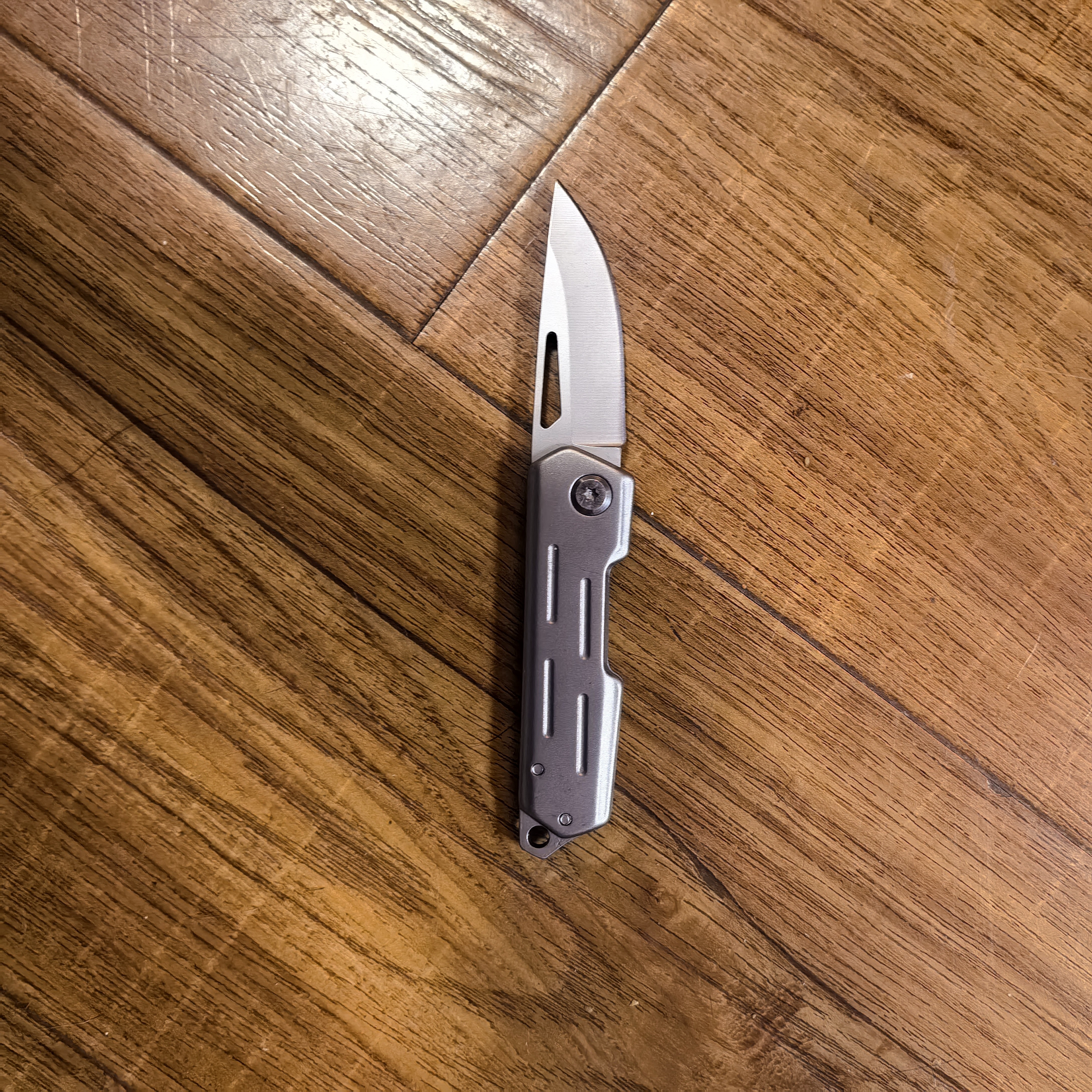 便捷式多功能迷你拆快递开箱实用小刀