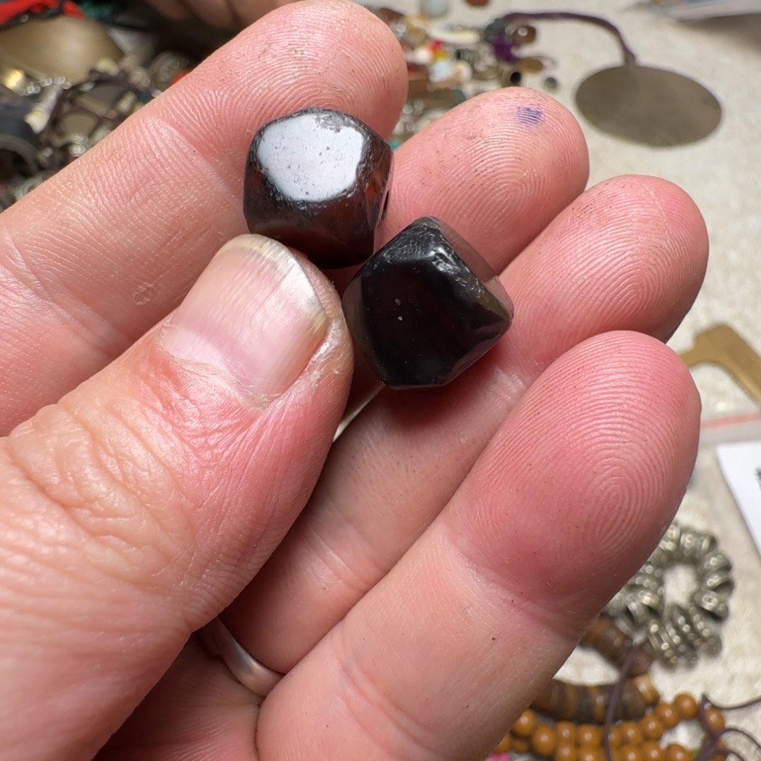 玛瑙/玉髓未镶嵌颈饰藏地回流。 