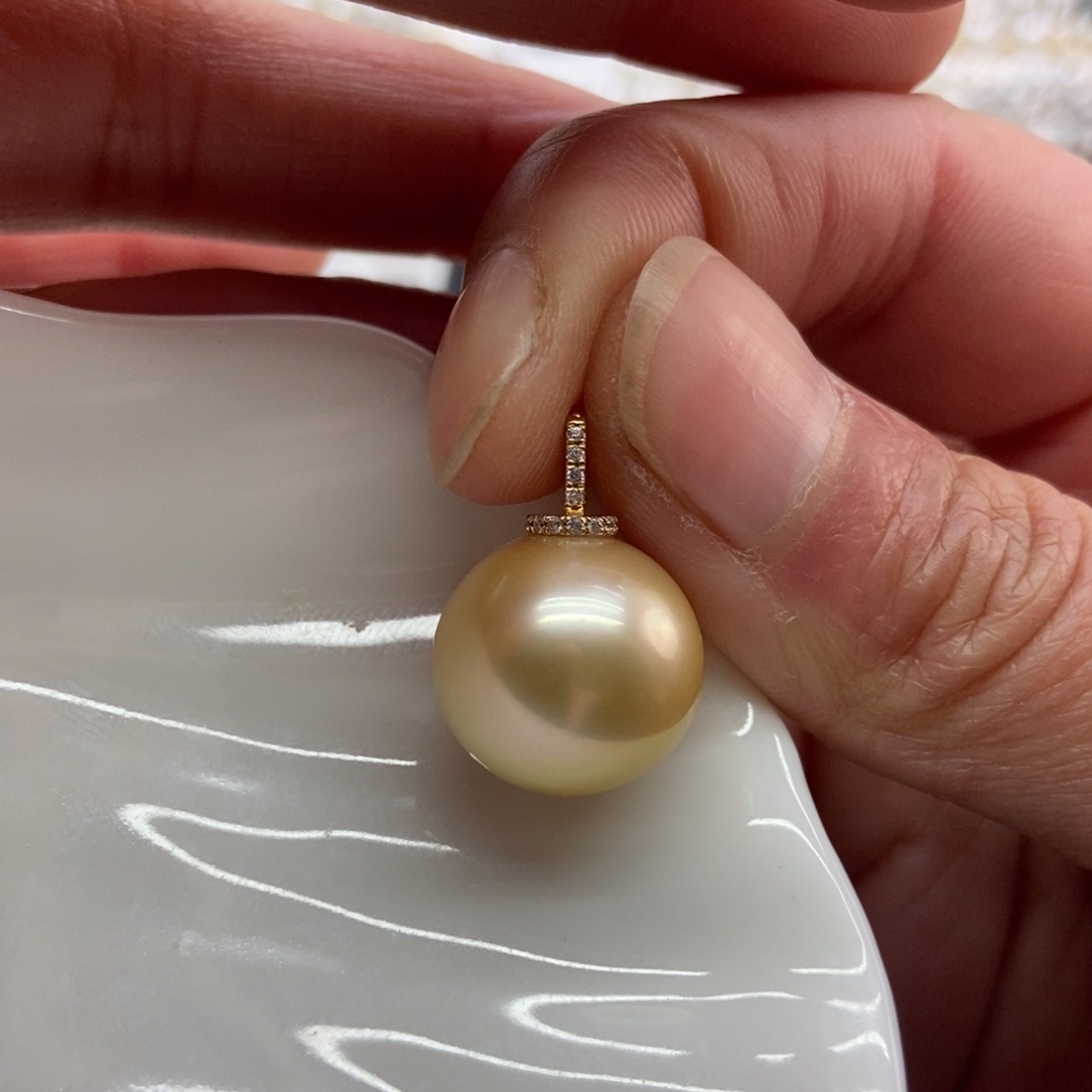 海水珍珠吊坠(不含链)18K金镶嵌