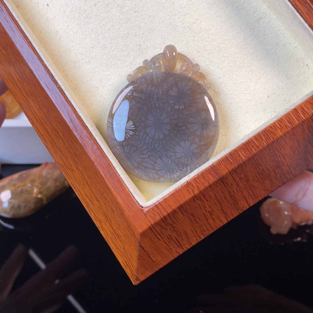 硅化珊瑚（珊瑚玉）未镶嵌颈饰350