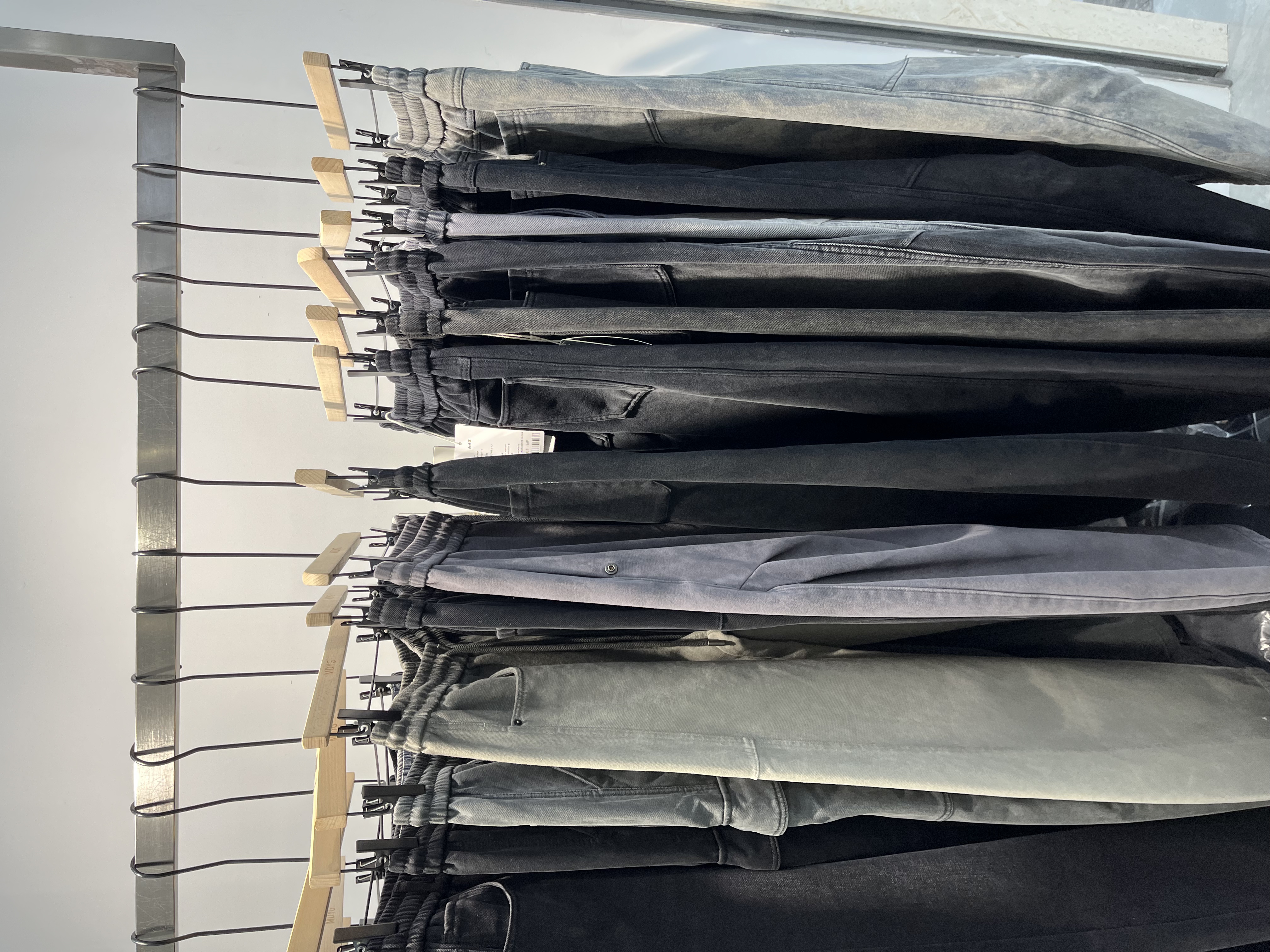 男裤休闲风弹力春秋纽扣时尚口袋牛仔裤男款潮流裤子百搭松紧带