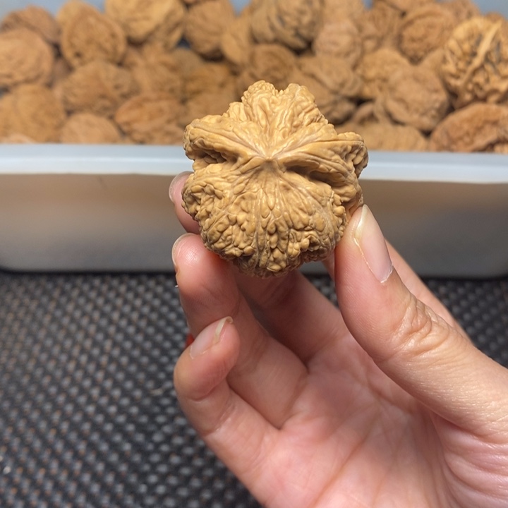 魔***天吊坠文玩核桃文玩核桃异形单只