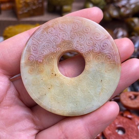蛇纹石玉未镶嵌颈饰12