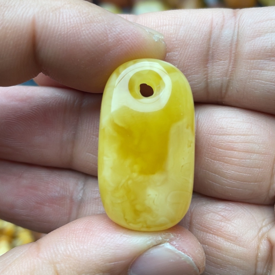 蜜蜡颈饰未镶嵌蜜蜡吊坠