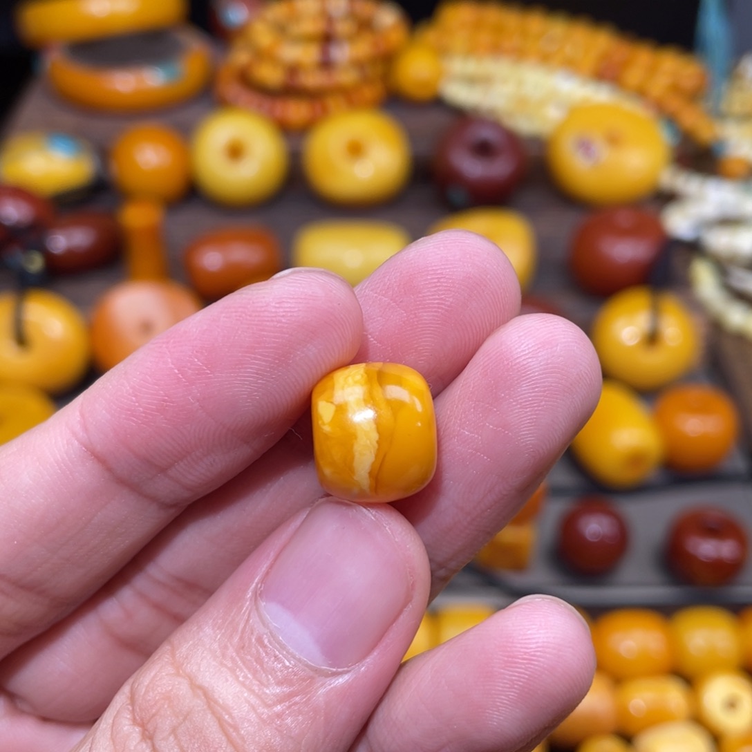 【闪购商品】未镶嵌蜜蜡裸石直径13