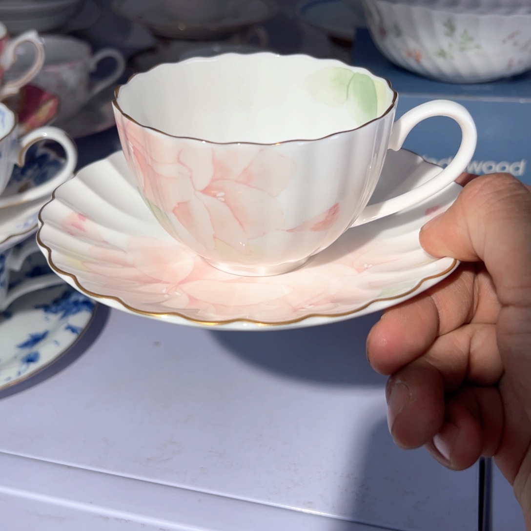 瓷片哈哈哈我也是很想要这个