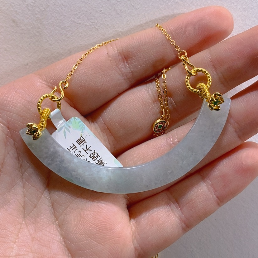 【闪购商品】颈饰未镶嵌翡翠