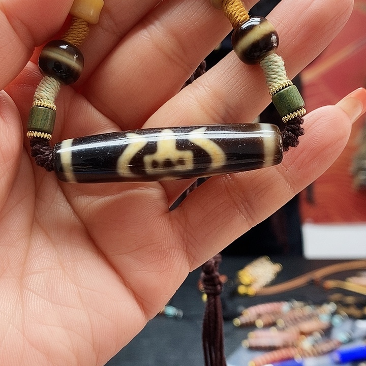 玛瑙/玉髓颈饰合金