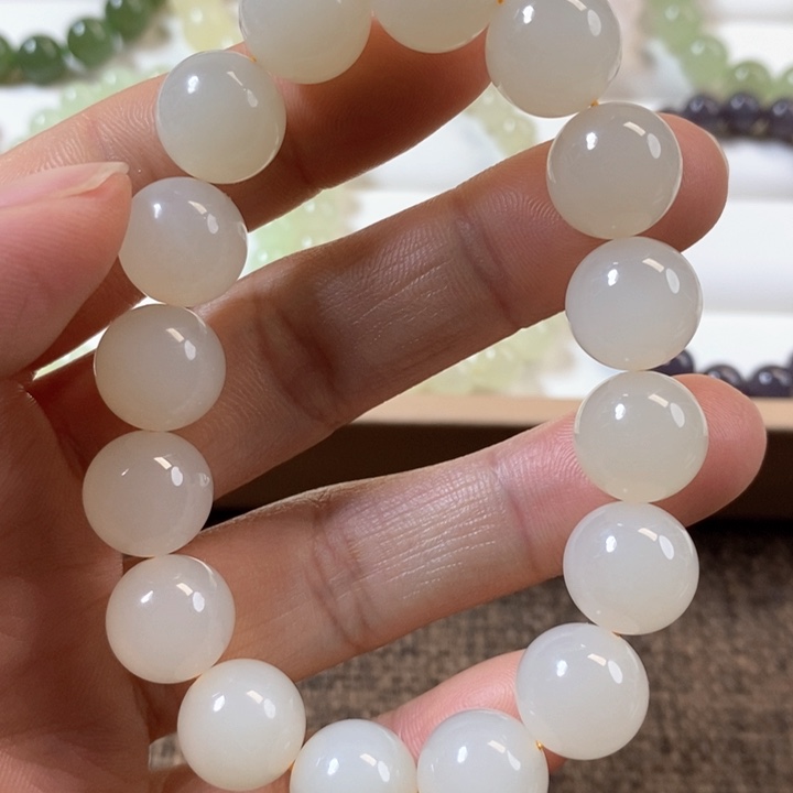 和田玉手串未镶嵌